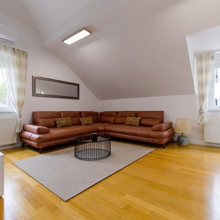 Апартаменти Flexible Selfcheckins 49 - Zagreb - Parking - New - Luxury Екстер'єр фото